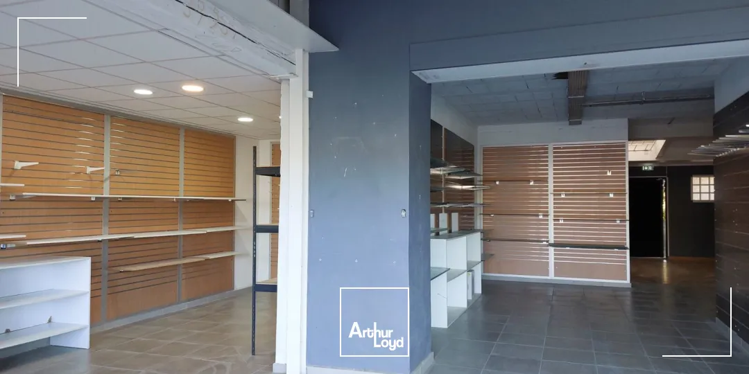 Local commercial à louer - ZAC Les Playes - Six-Fours-les-Plages