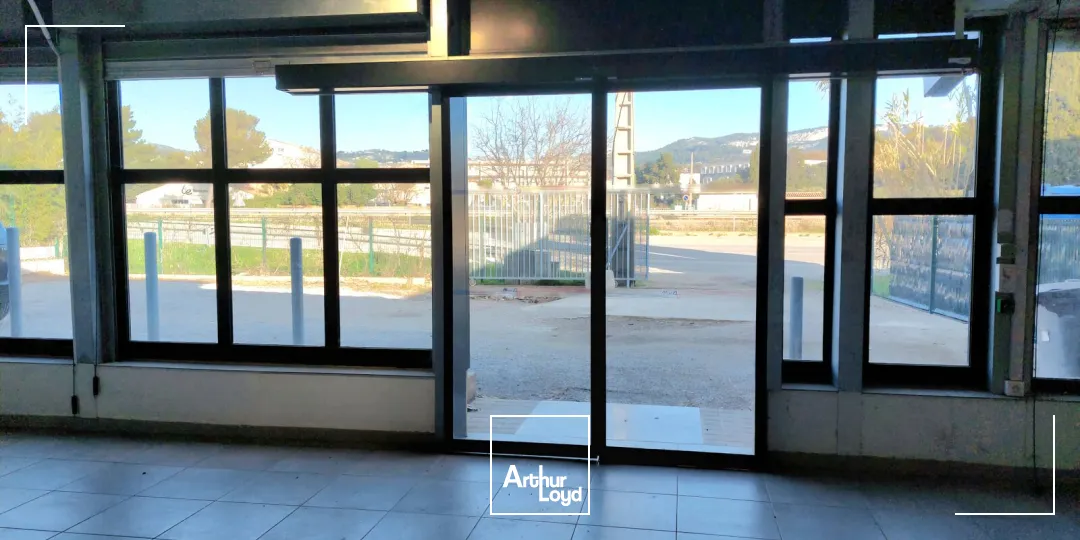 Local commercial à louer - ZAC Les Playes - Six-Fours-les-Plages