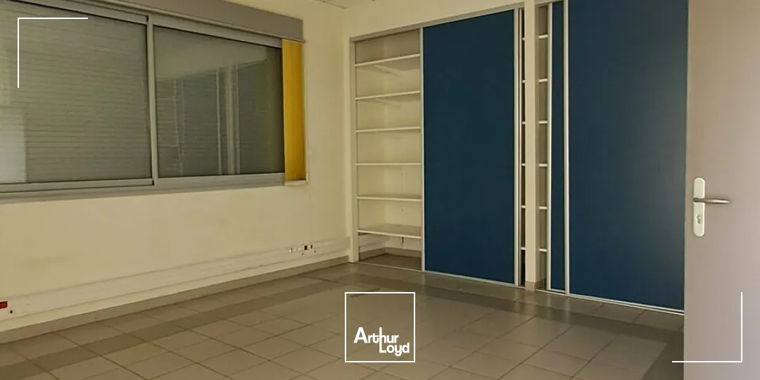 LOCAL D'ACTIVITE - ENTREPOT location à TERRASSON LAVILLEDIEU 24120