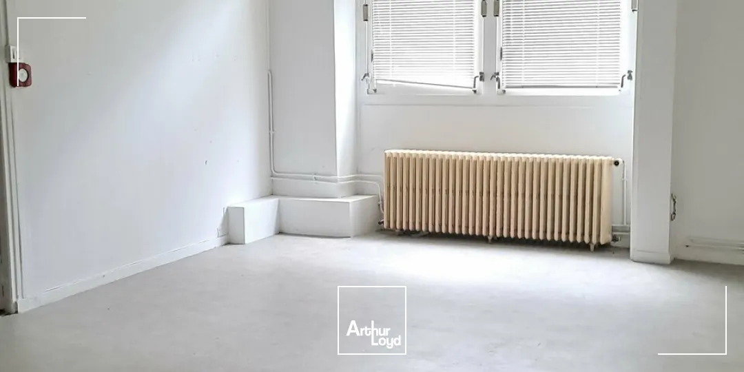 Local commercial 164 m² à louer  Rue commerçante du centre-ville de Brive