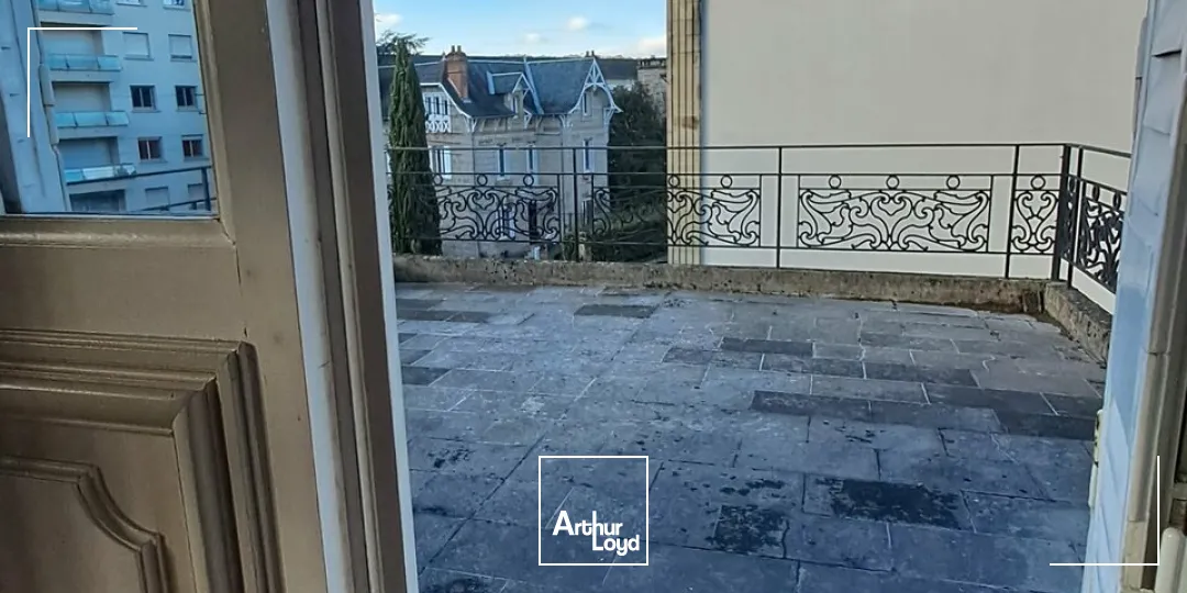Bureau de 30 m² à louer avec parking  Centre-ville de Brive-la-Gaillarde