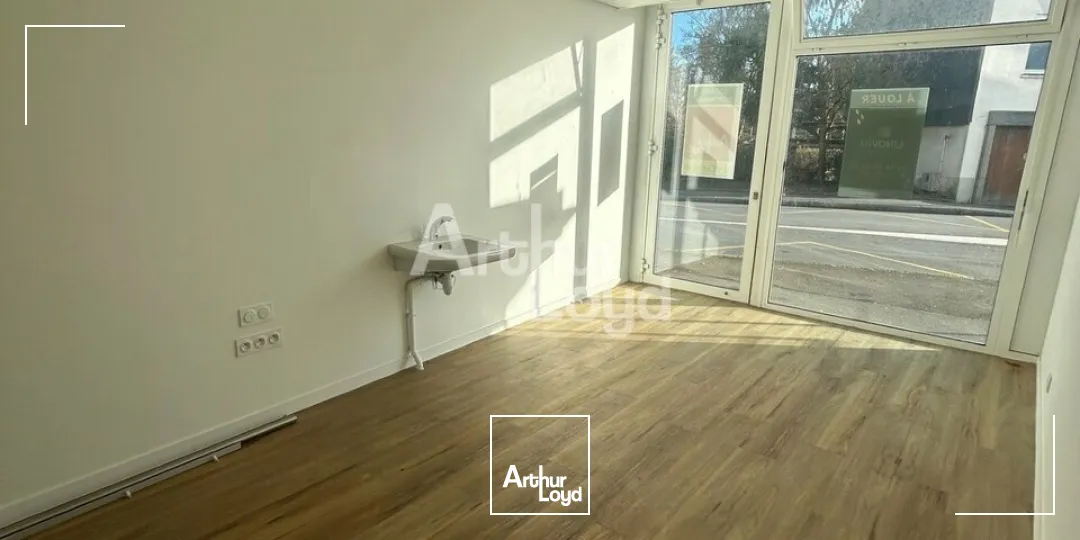 CESSON SEVIGNE - BUREAUX A LOUER - 19 M²