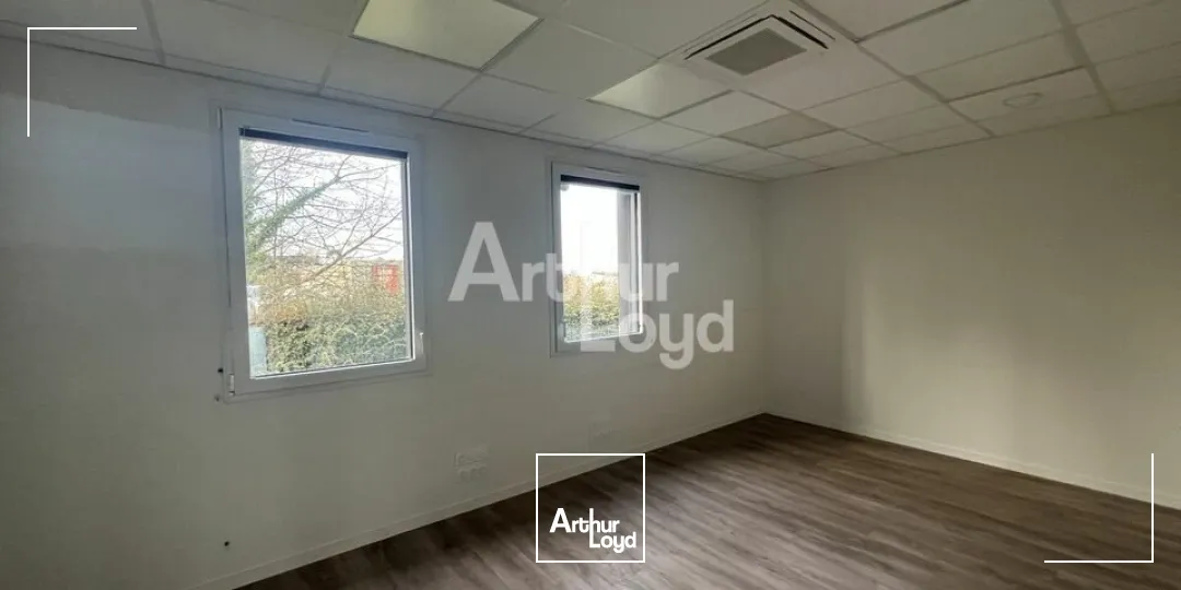 RARE - CESSON SEVIGNE - BUREAUX A VENDRE AVEC VISIBILITE 