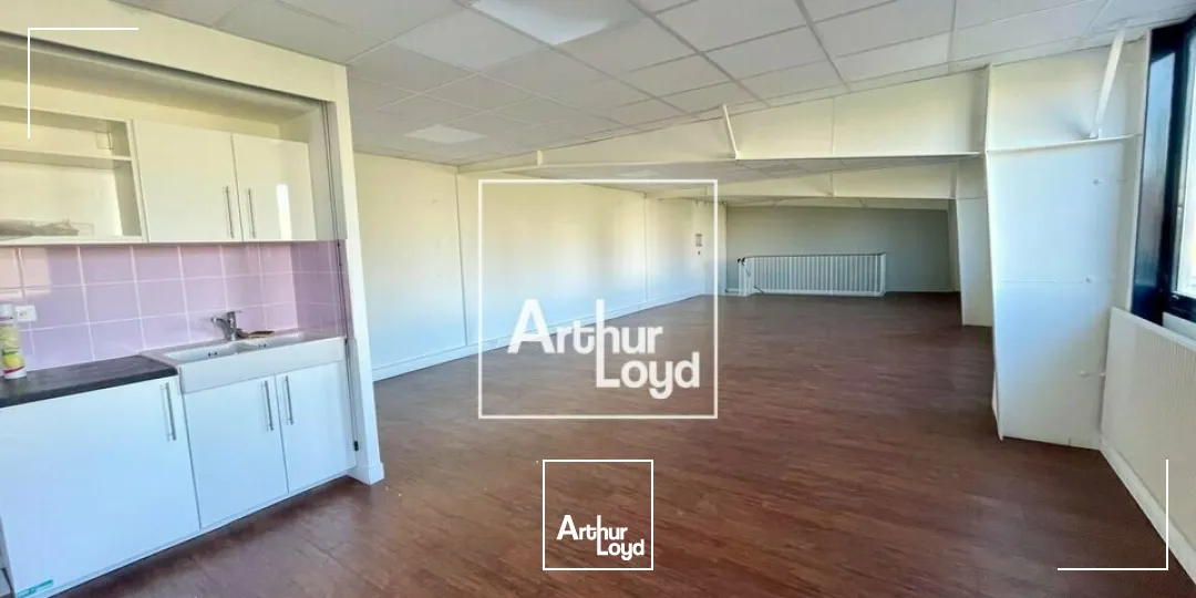 Locaux d'activité & Entrepôts - Location - VAUX-LE-PENIL - 77000 - 460-460 - 7599393