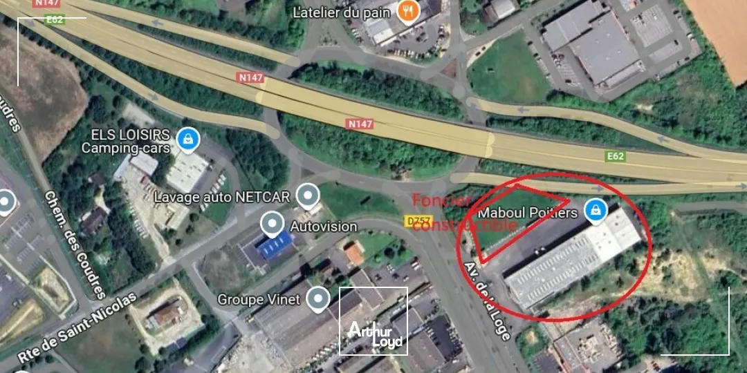 INVESTISSEMENT LOCAL COMMERCIAL A VENDRE - 1800 M² - POITIERS 