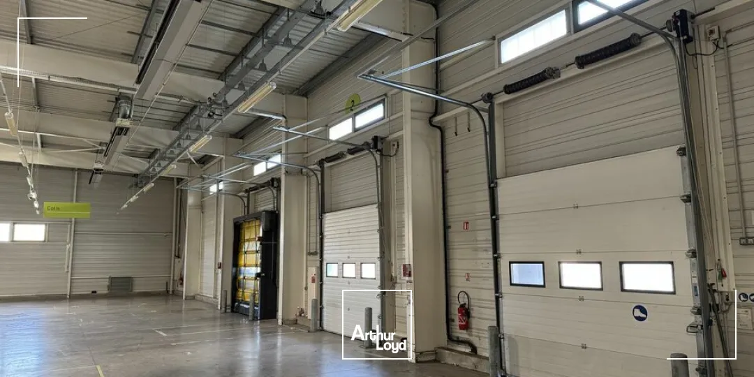 JOUE LES TOURS LOCAL D'ACTIVITES A LOUER 1670 M² FONCIER 5589 M²