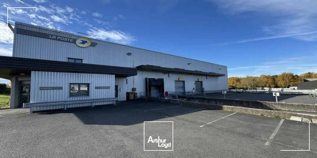 JOUE LES TOURS LOCAL D'ACTIVITES A LOUER 1670 M² FONCIER 5589 M²