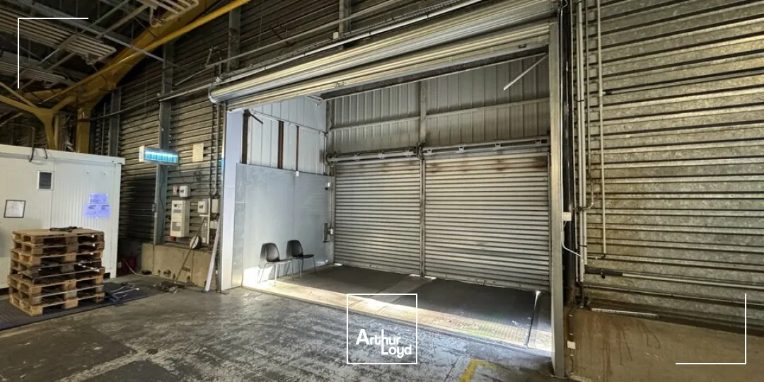 JOUE LES TOURS LOCAL DE STOCKAGE ACTIVITE A LOUER 3026 M²