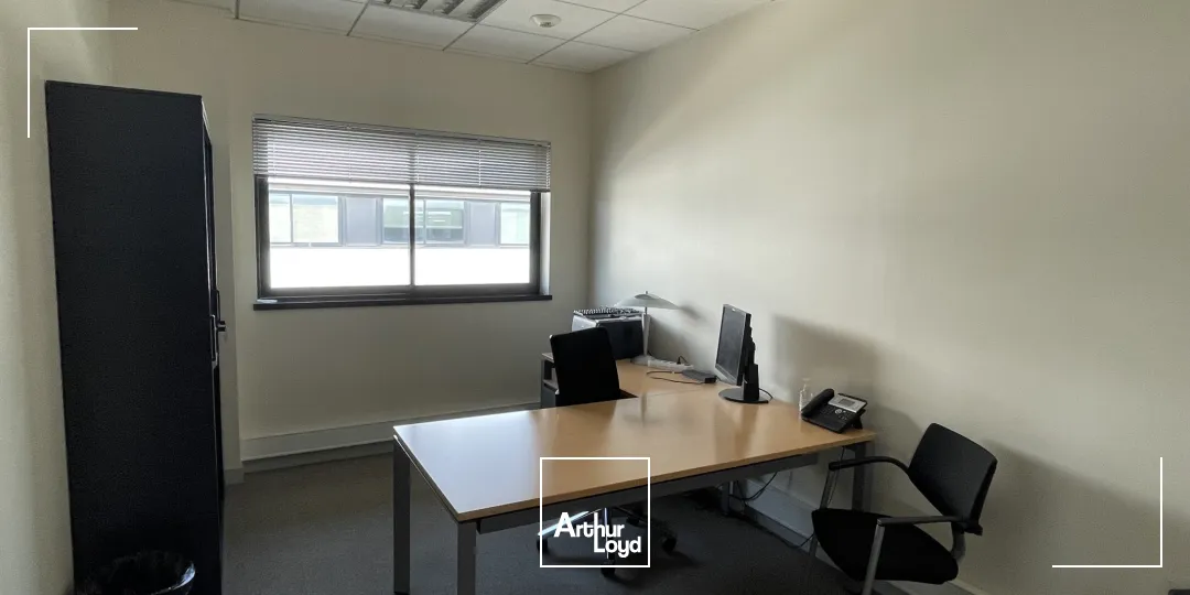 A LOUER BUREAUX DE 282 M2 À 337 M2 - LACROIX SAINT OUEN - PARC TERTIAIRE