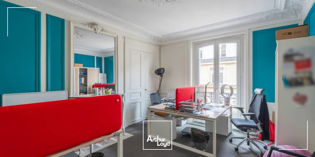 Bureaux à louer à PARIS 75008