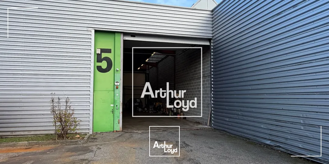 Local d’activité à louer à Toulouse avec entrepôt de 302 m²