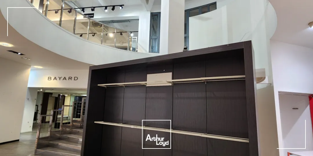 Emplacement premium - Local commercial de 1&nbsp;200 m2 - Hyper centre Belfort