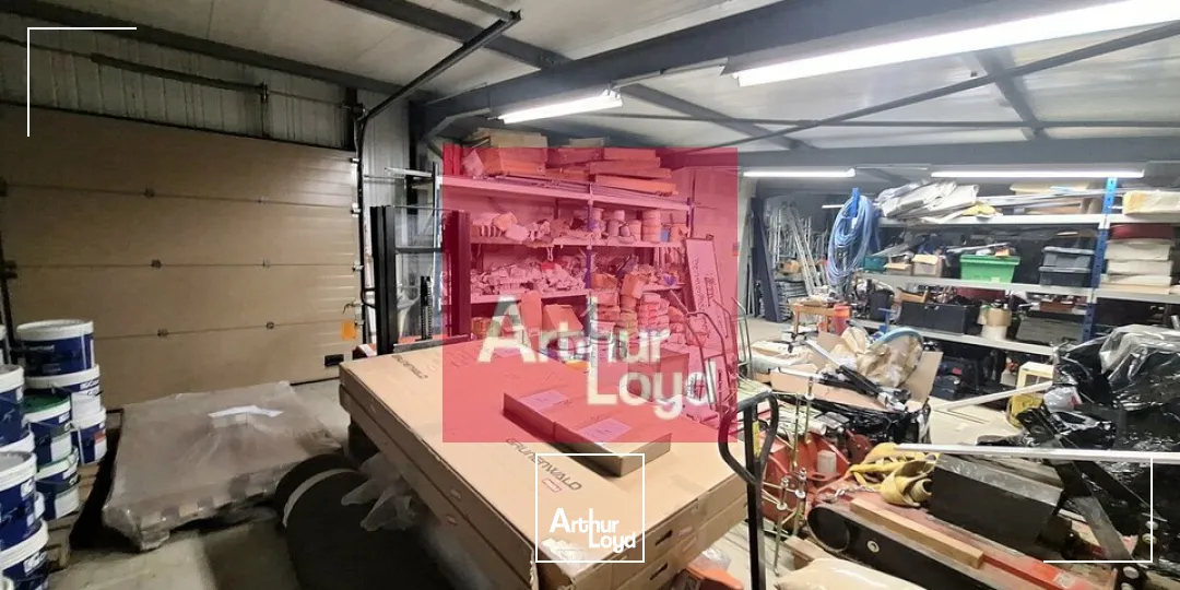 SECTEUR LEZOUX A VENDRE LOCAL ACTIVITE 220M² PARCELLE 880 M²