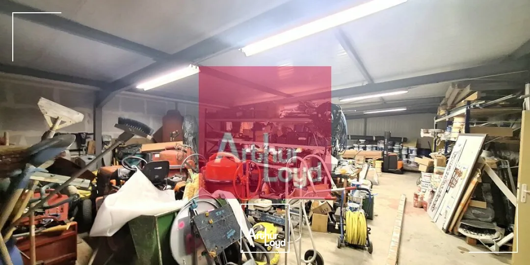 SECTEUR LEZOUX A VENDRE LOCAL ACTIVITE 220M² PARCELLE 880 M²