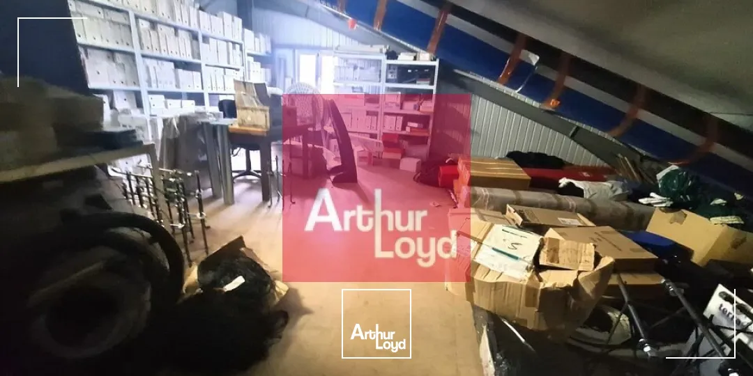 SECTEUR LEZOUX A VENDRE LOCAL ACTIVITE 220M² PARCELLE 880 M²