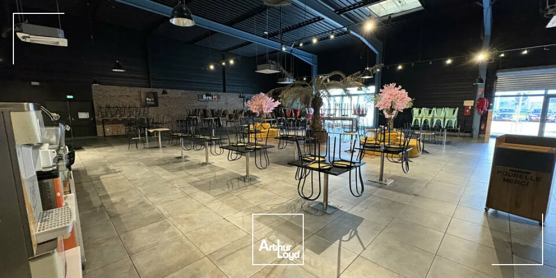 LOCAL COMMERCIAL à LOUER de 670 m²