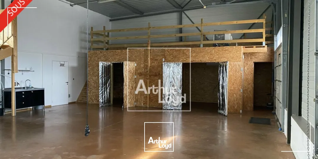 Locaux d'activité & Entrepôts - Vente - CHARTRETTES - 77590 - 162-162 - 7600090