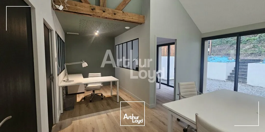 Angers proche gare bureaux de 57,50 m² à louer, meublés avec belles prestations 