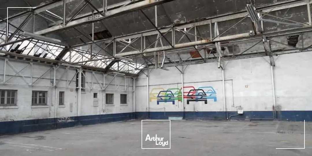 LOCAL D'ACTIVITE - 970 m2 - A LOUER - PROCHE CENTRE VILLE SOISSONS