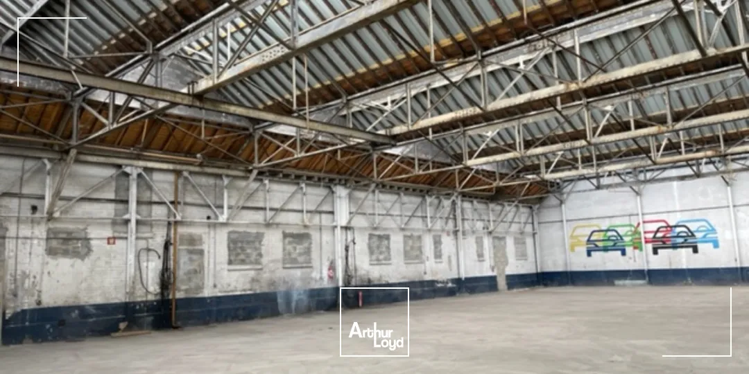 LOCAL D'ACTIVITE - 970 m2 - A LOUER - PROCHE CENTRE VILLE SOISSONS