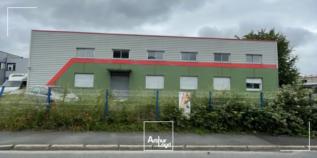 A vendre, local d'activité de 2&nbsp;187 m2 environ - MEAUX
