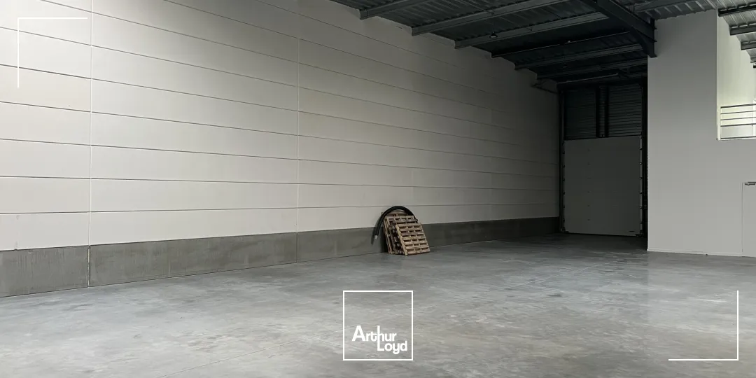 Locaux d'activité & Entrepôts - Location - WAMBRECHIES - 59118 - 554-554 - 7600422