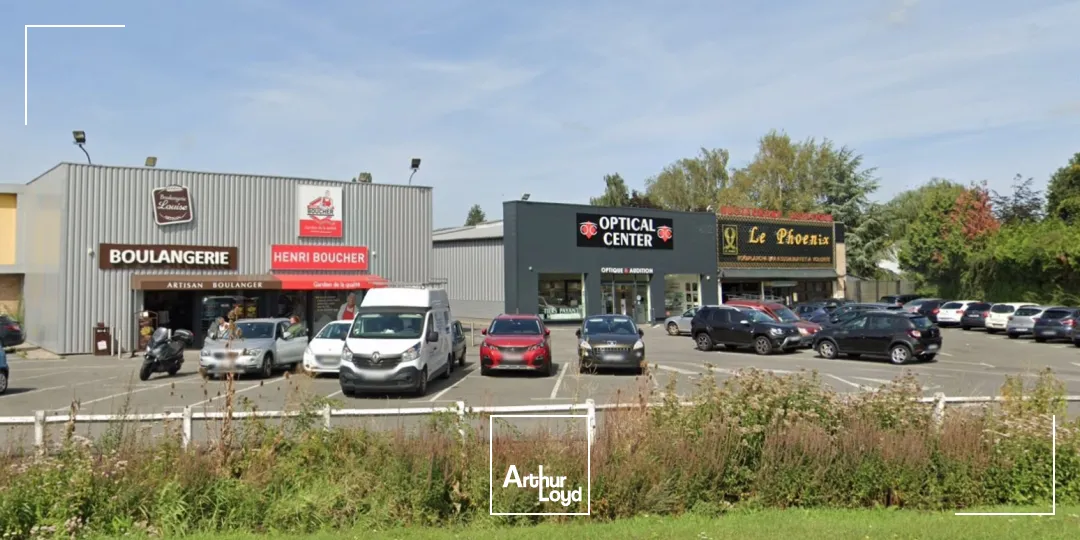 LOCAL COMMERCIAL DE 750M2 ENV SITUÉ À RONCQ - RETAIL PARK
