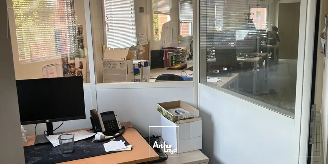 Bureaux à vendre à Lomme - RDC ERP, accessibilité optimale et locaux prêts à l'emploi