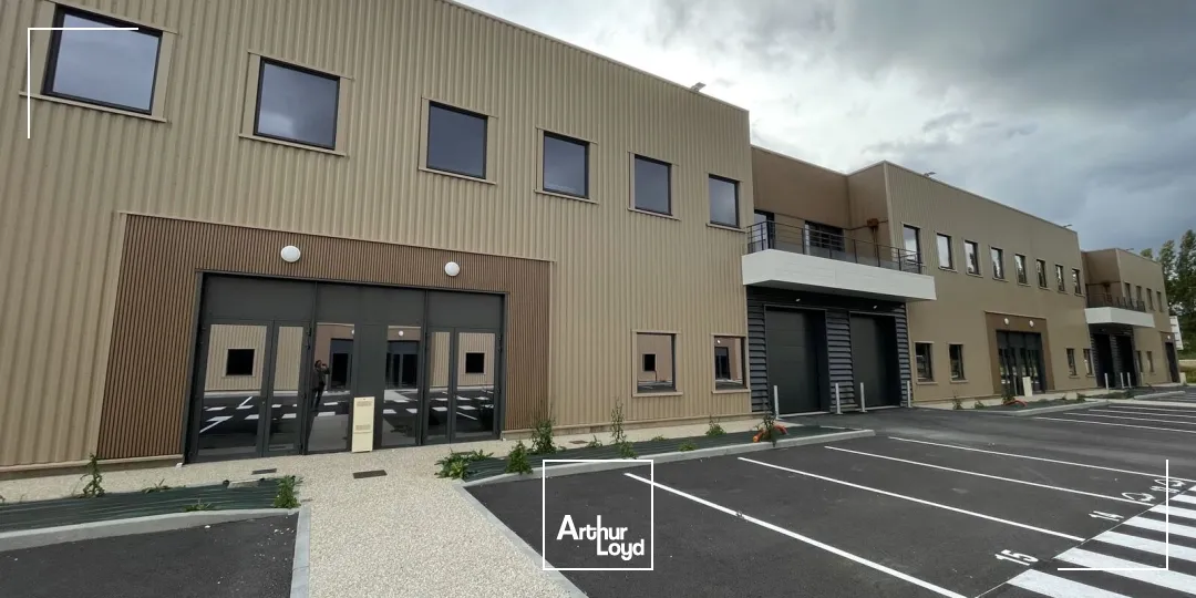 Locaux d'activité à vendre à OISSEL 76350