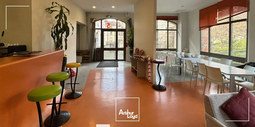  A louer - Bureaux dans un immeuble indépendant - Lyon 1er