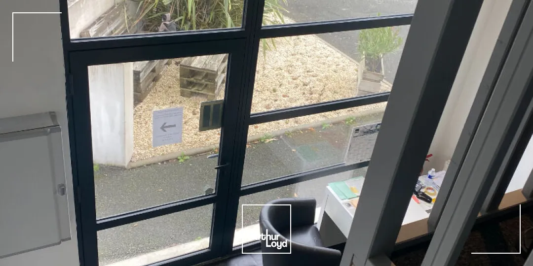 A louer Local d'activité L HOUMEAU 239 m²