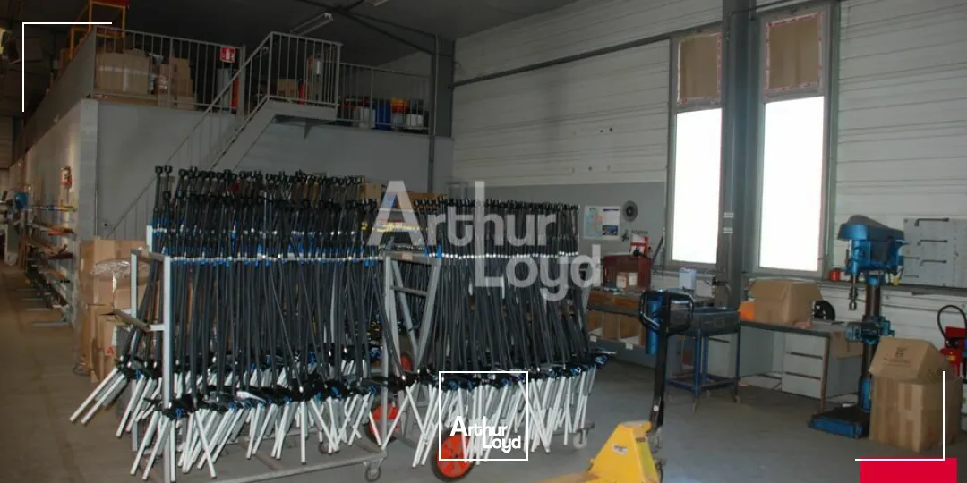 OUCQUES LA NOUVELLE - VENTE LOCAL D'ACTIVITÉ DE 1&nbsp;080 M²