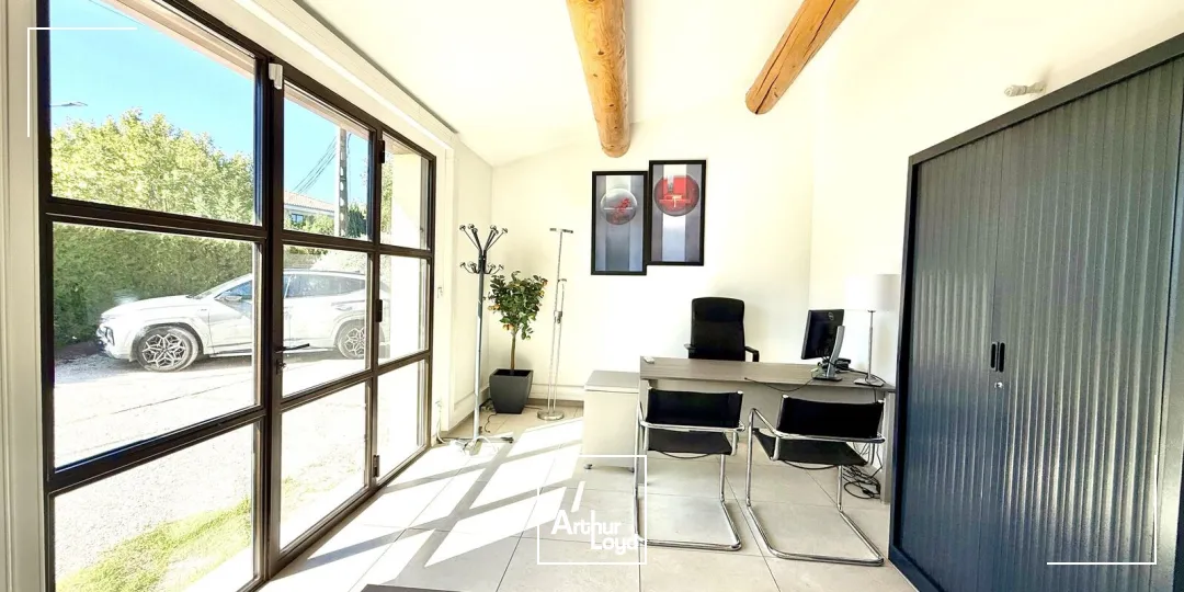 IMMEUBLE DE BUREAUX INDEPENDANT A VENDRE 