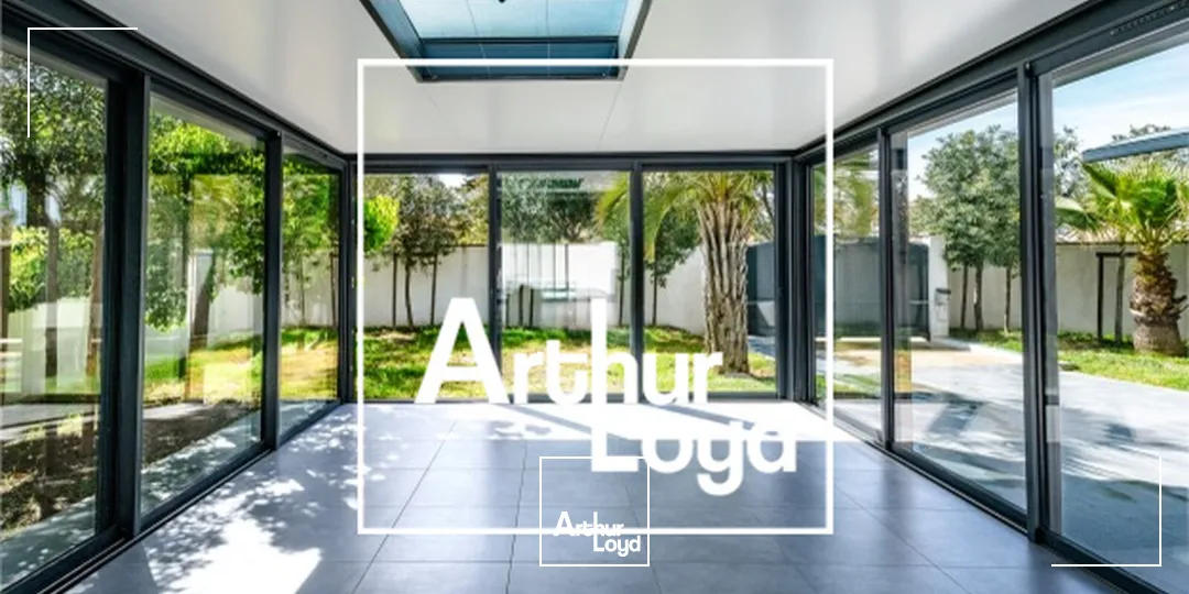 MAISON A USAGE PROFESSIONNEL A VENDRE - PEROLS