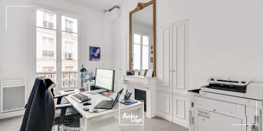 Bureaux à louer à PARIS 75008