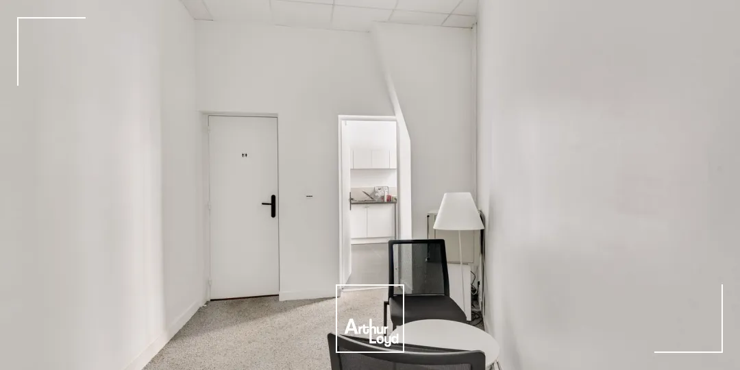 Bureaux à louer à PARIS 75008