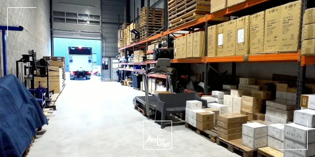 Entrepôt avec bureaux à louer - ATHELIA V - La Ciotat