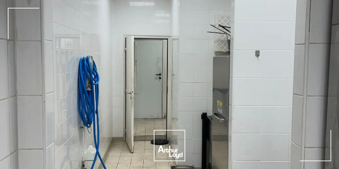 Local commercial Limoges 250 m² - Secteur émailleur