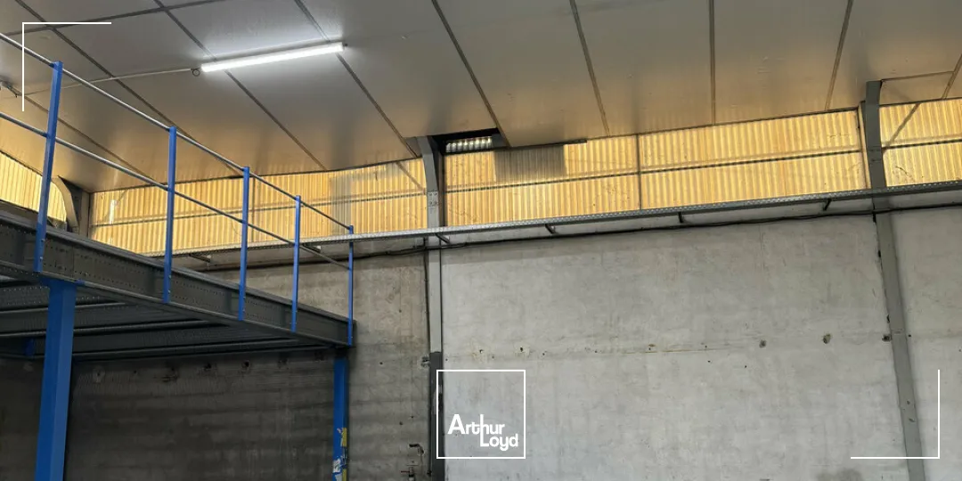 Ensemble de locaux d'activités à vendre, Châteaurenard