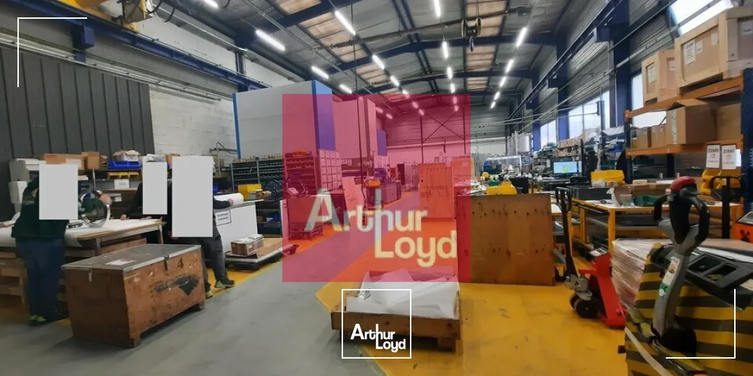 RIOM A VENDRE LOCAL ACTIVITE 1532 M² - PARCELLE 5000 M² - 1 PONT ROULANT 