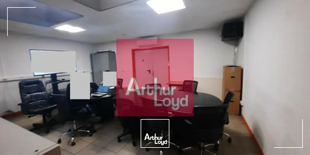 RIOM A VENDRE LOCAL ACTIVITE 1532 M² - PARCELLE 5000 M² - 1 PONT ROULANT 