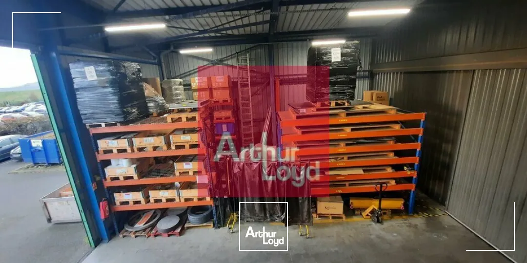 RIOM A VENDRE LOCAL ACTIVITE 1532 M² - PARCELLE 5000 M² - 1 PONT ROULANT 