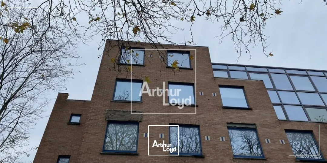 ÉVRY - Centre Ville BUREAUX DERNIER ETAGE