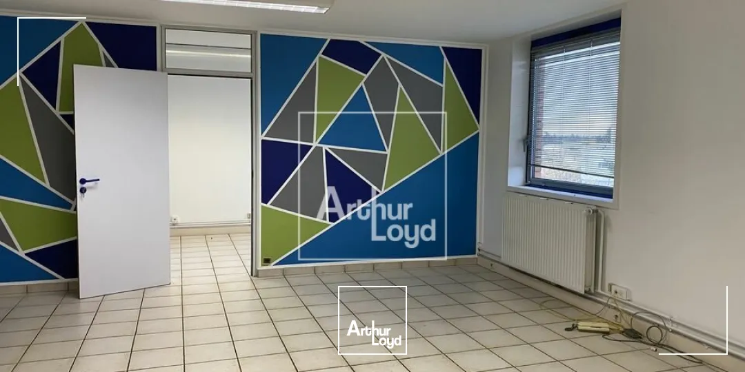 ÉVRY - Centre Ville BUREAUX DERNIER ETAGE