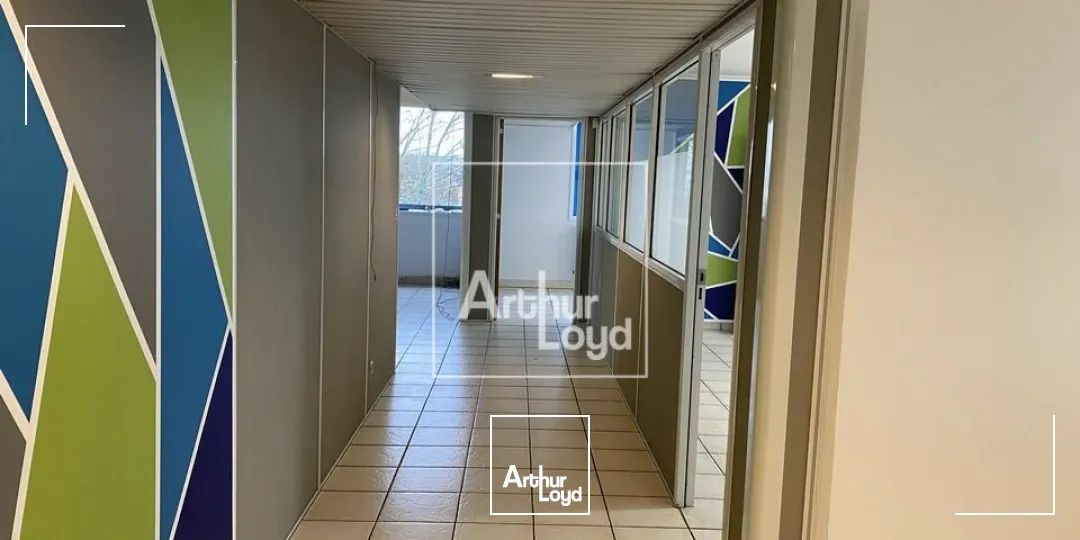 ÉVRY - Centre Ville BUREAUX DERNIER ETAGE