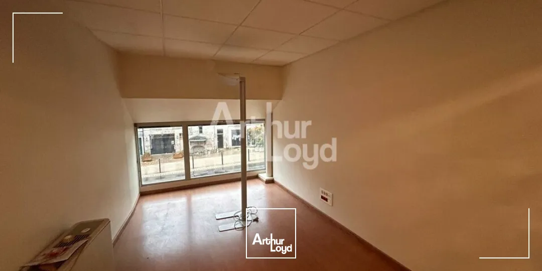 BLOIS - LOCATION LOCAL COMMERCIAL DE 37 M² - 88 M² OU 154 M² - HYPERCENTRE