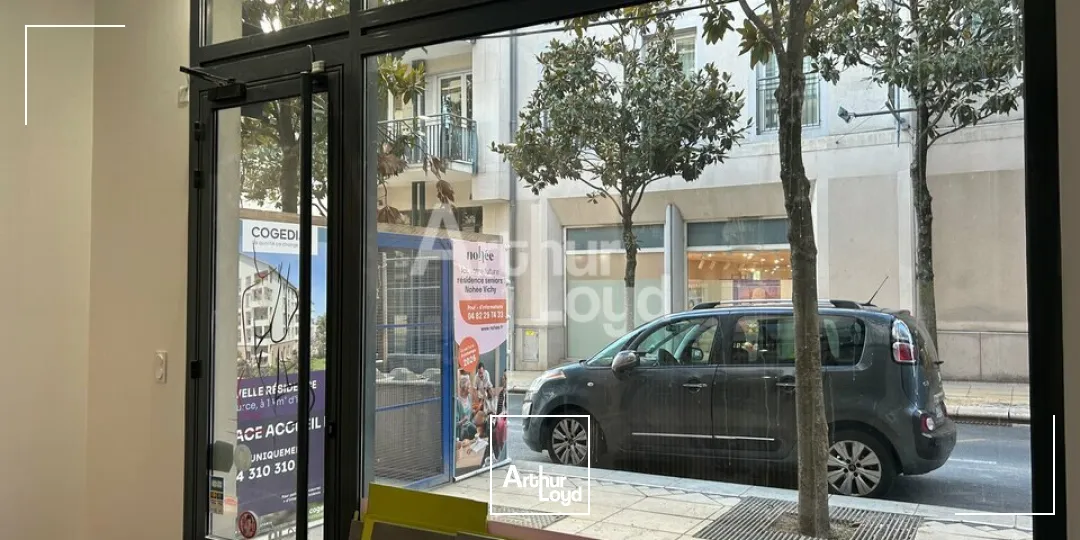 LOCAL COMMERCIAL 90m² EN EXCELLENT ETAT 