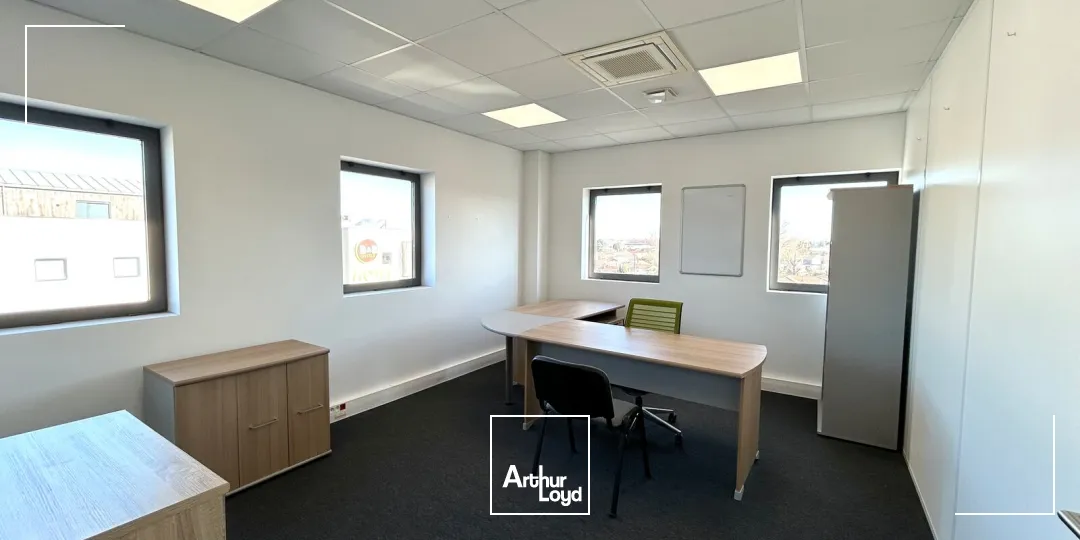 Location bureaux neufs 167 m² - Tresses Parc Fenelon, proche rocade