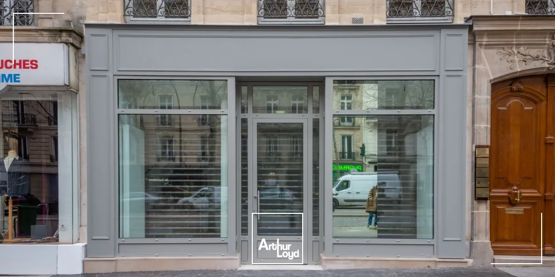 Bureaux à louer à PARIS 75008