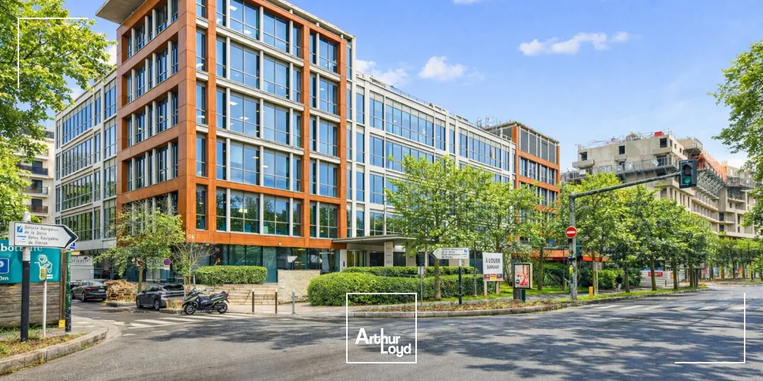 Botany, bureaux traversants et lumineux, sur les Quais de Seine